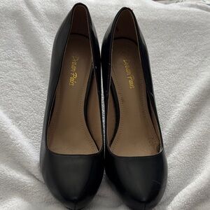 Dream Pairs Classic dark navy platform Heels